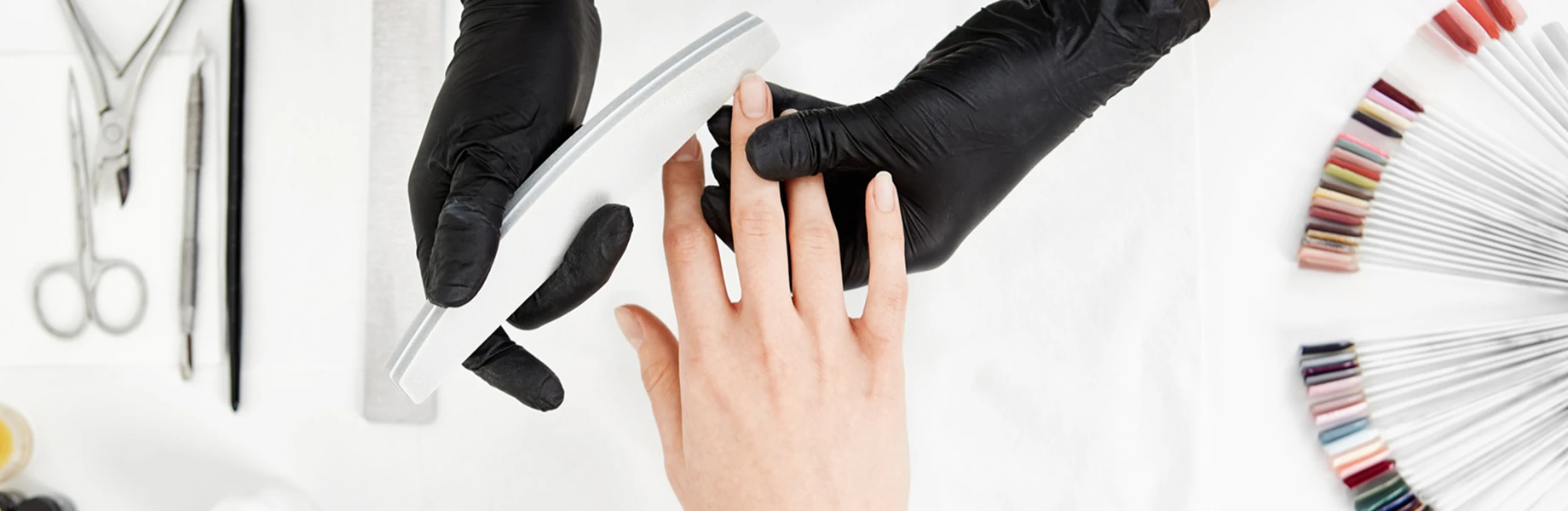 Маникюр и педикюр